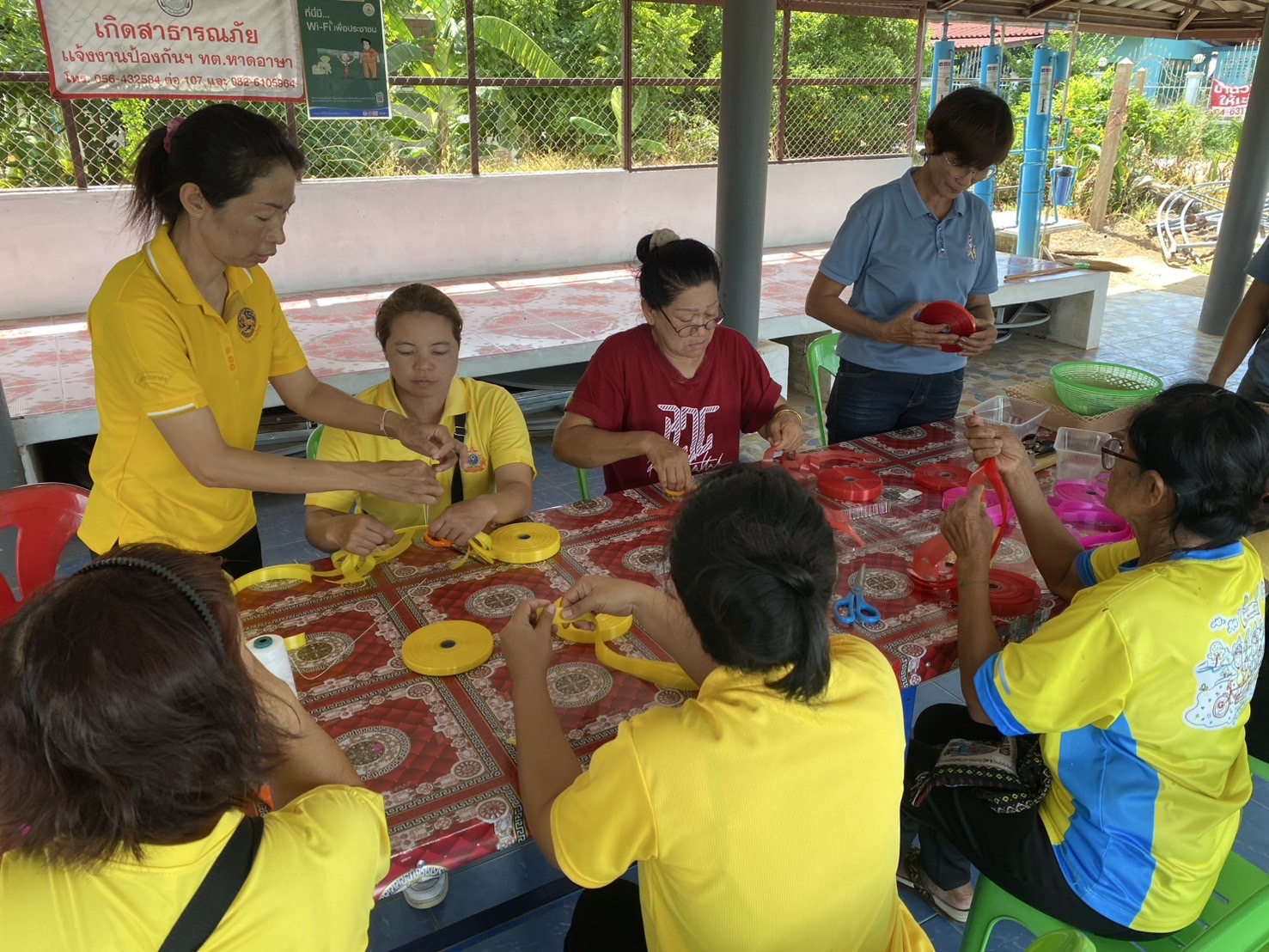 หลักสูตรวิชาการทำริบบิ้นพวงมาลัย