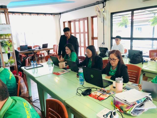 4. การพัฒนาระบบช่วยเหลือผู้เรียนรายบุคคลออนไลน์ (อบรมวันที่ 1 )