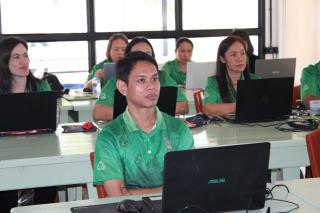 12. การพัฒนาระบบช่วยเหลือผู้เรียนรายบุคคลออนไลน์ ( อบรมวันที่ 1 )