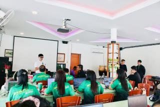 15. การพัฒนาระบบช่วยเหลือผู้เรียนรายบุคคลออนไลน์ ( อบรมวันที่ 1 )