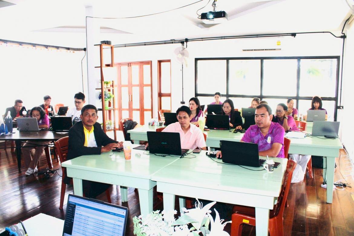 การพัฒนาระบบช่วยเหลือผู้เรียนรายบุคคลออนไลน์ (อบรมวันที่ 2 )