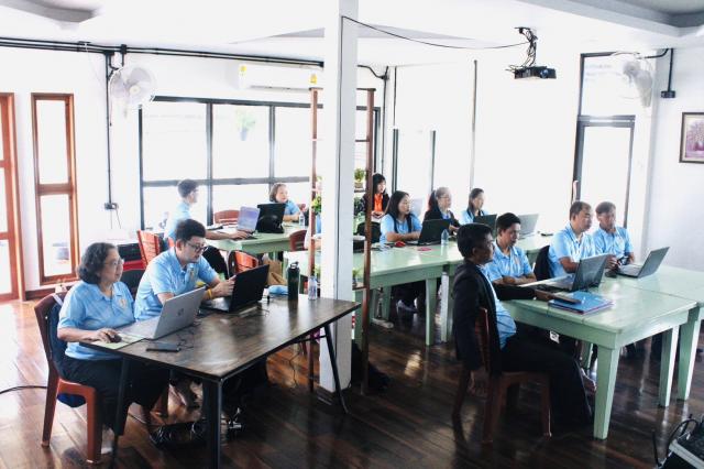 4. การพัฒนาระบบช่วยเหลือผู้เรียนรายบุคคลออนไลน์ (อบรมวันที่ 3)