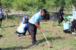 13. ปลูกต้นไม้วันแม่แห่งชาติ ในวันที่ 2 สิงหาคม 2568