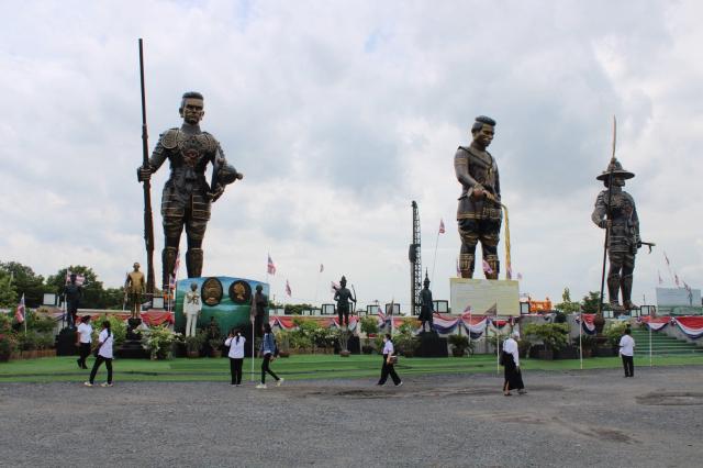 2. โครงการจัดการเรียนรู้เทิดทูนสถาบันและเรียนรู้ประวัติศาสตร์ชาติไทย