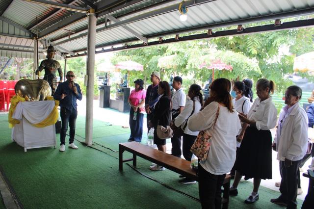 4. โครงการจัดการเรียนรู้เทิดทูนสถาบันและเรียนรู้ประวัติศาสตร์ชาติไทย