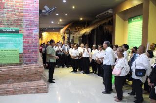 16. โครงการจัดการเรียนรู้เทิดทูนสถาบันและเรียนรู้ประวัติศาสตร์ชาติไทย