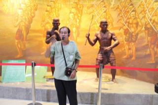 28. โครงการจัดการเรียนรู้เทิดทูนสถาบันและเรียนรู้ประวัติศาสตร์ชาติไทย