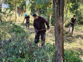 18. จิตอาสาพัฒนา  ปรับภูมิทัศน์  สกร.ระดับอำเภอสรรพยา  และหน่วยงานต้นสังกัด