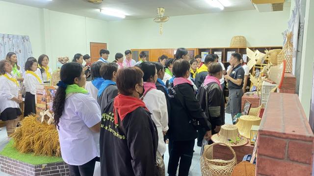 2. โครงการพัฒนาผู้เรียน การเรียนรู้การจัดทำโครงงานวิทยาศาสตร์ ในรูปแบบ STEM Education