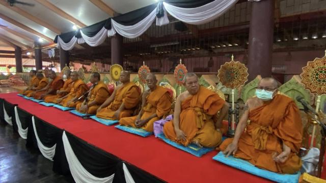 2. ร่วมพิธีบำเพ็ญกุศลสตมวาร 100 วัน เพื่ออุทิศถวายพระราชกุศลแด่ สมเด็จพระนางเจ้าสิริกิติ์  พระบรมราชินีนาถ พระบรมราชชนนีพันปีหลวง