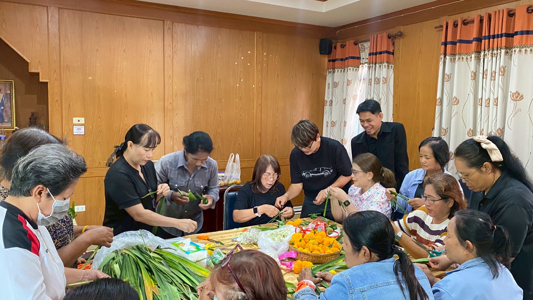 โครงการทักษะชีวิต การดูแลสุขภาพ และการสืบสานภูมิปัญญาไทย