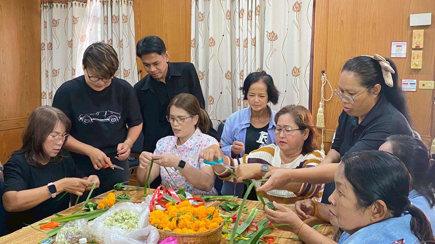 โครงการทักษะชีวิต การดูแลสุขภาพ และการสืบสานภูมิปัญญาไทย