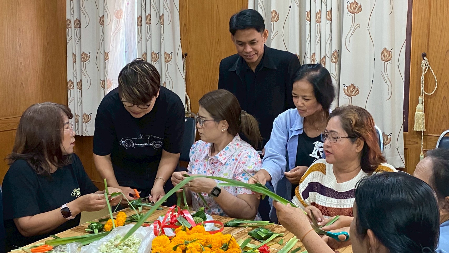 โครงการทักษะชีวิต การดูแลสุขภาพ และการสืบสานภูมิปัญญาไทย