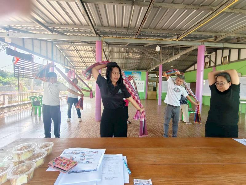 4. โครงการจัดการศึกษาเพื่อพัฒนาทักษะชีวิต หลักสูตรการออกกำลังกายโดยใช้ผ้าขาวม้า