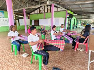 20. โครงการจัดการศึกษาเพื่อพัฒนาทักษะชีวิต หลักสูตรการออกกำลังกายโดยใช้ผ้าขาวม้า