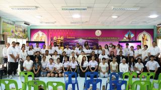 6. โครงการปลุกพลังการอ่าน (แว่นแก้ว)