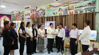 15. โครงการปลุกพลังการอ่าน (แว่นแก้ว)