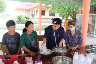 14. โครงการ Learn to Earn การทำวาฟเฟิลไส้กรอก