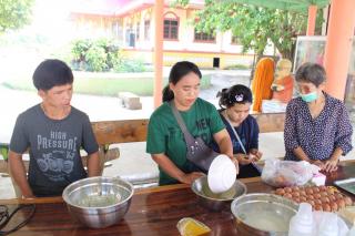 17. โครงการ Learn to Earn การทำวาฟเฟิลไส้กรอก