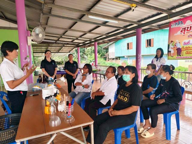 2. โครงการการจัดการเรียนรู้เพื่อการพัฒนาตนเองฯ หลักสูตรเปลี่ยนขยะเป็นประโยชน์เพื่อสิ่งแวดล้อมอย่างยั่งยืน