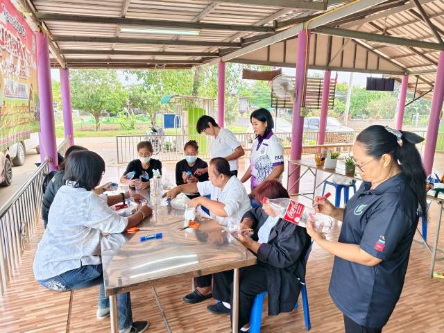 3. โครงการการจัดการเรียนรู้เพื่อการพัฒนาตนเองฯ หลักสูตรเปลี่ยนขยะเป็นประโยชน์เพื่อสิ่งแวดล้อมอย่างยั่งยืน