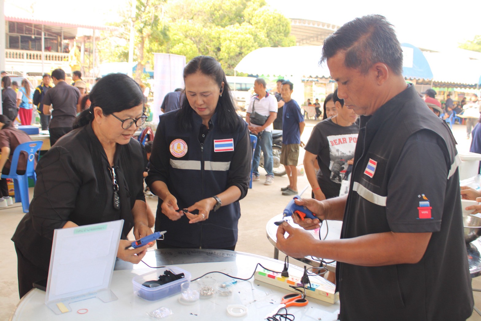 โครงการจัดกิจกรรมการเรียนรู้ตลอดชีวิตสู่ชุมชน