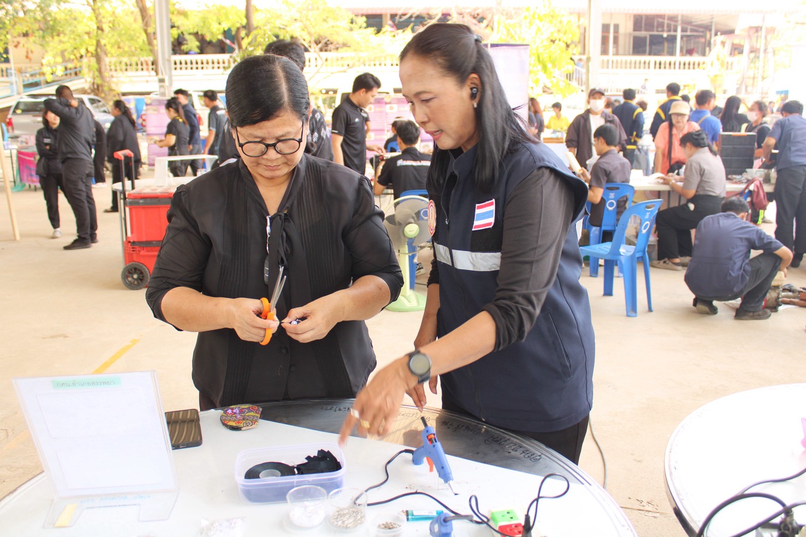 โครงการจัดกิจกรรมการเรียนรู้ตลอดชีวิตสู่ชุมชน