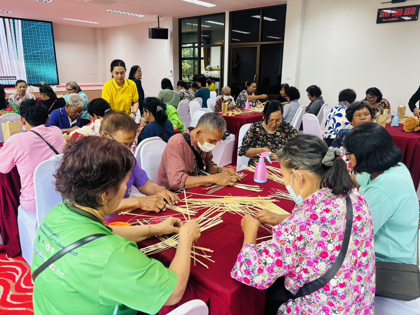 "ฝึกอบรมทำชะลอม" ภูมิปัญญาชาวบ้านสุดคลาสสิก