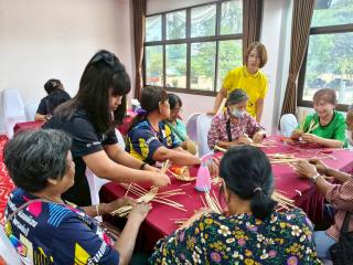 11. "ฝึกอบรมทำชะลอม" ภูมิปัญญาชาวบ้านสุดคลาสสิก