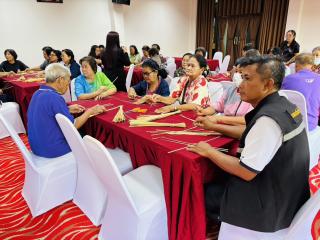 12. "ฝึกอบรมทำชะลอม" ภูมิปัญญาชาวบ้านสุดคลาสสิก