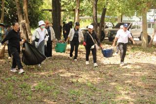 11. โครงการเรียนรู้ตามรอยพระยุคลบาท