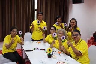10. กิจกรรมส่งเสริมการเรียนรู้และพัฒนาทักษะอาชีพสำหรับผู้สูงอายุ